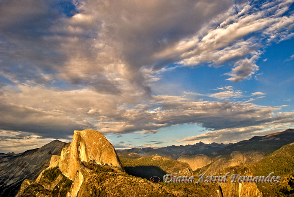 USA-Half-Dome-Yosemite-at-twilight